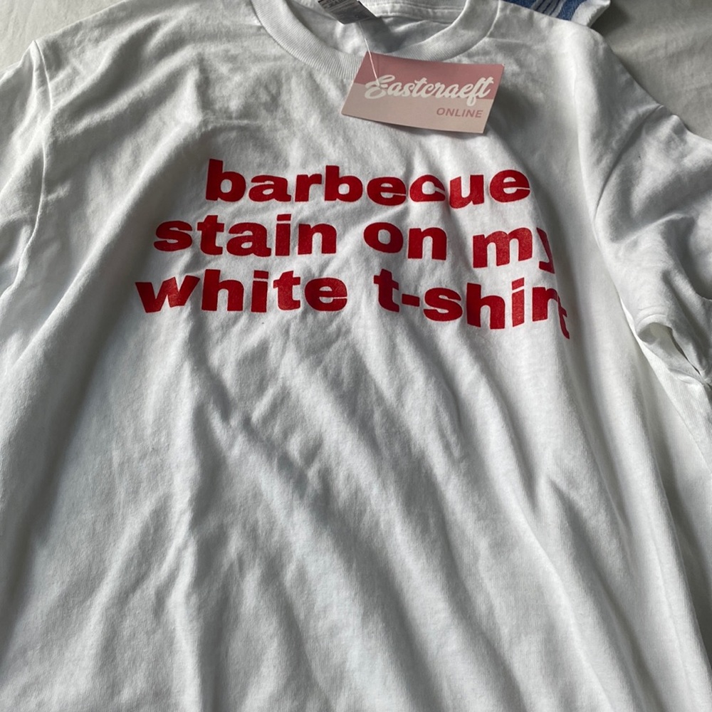 t-shirt women’s size small